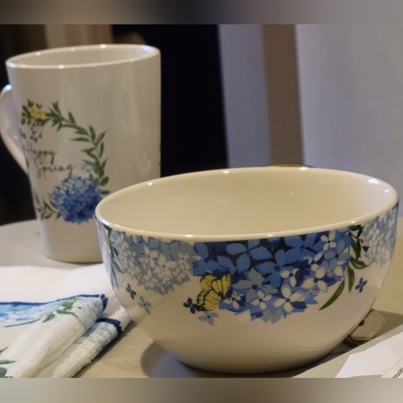 Royal Norfolk - Set of Mug, Bowl, and Kitchen Towel (one each) Happy Spring - Picture 3 of 11
